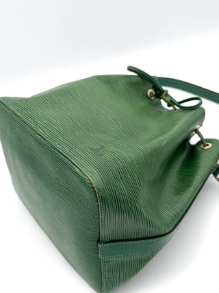 Louis Vuitton Sac Noé Petit Epi Leder grün - Second Hand - BONVOYAGELOUIS