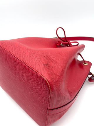 Louis Vuitton Sac Noé Petit Epi Leder rot - Handtasche- Second Hand - BONVOYAGELOUIS