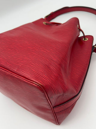 Louis Vuitton Sac Noé Petit Epi Leder rot - Second Hand - BONVOYAGELOUIS