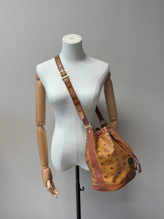 MCM Beuteltasche Monogram - Second Hand - BONVOYAGELOUIS