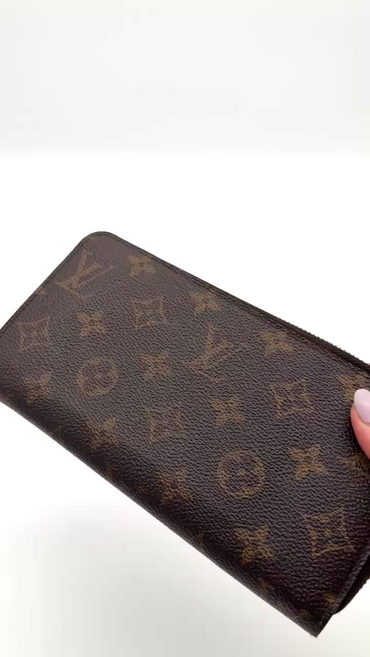 Louis Vuitton Zippy Video